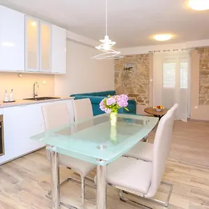 apartman-dvor.splithotels.org/