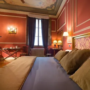 Boutique Torre De' Conti Bed & Breakfast